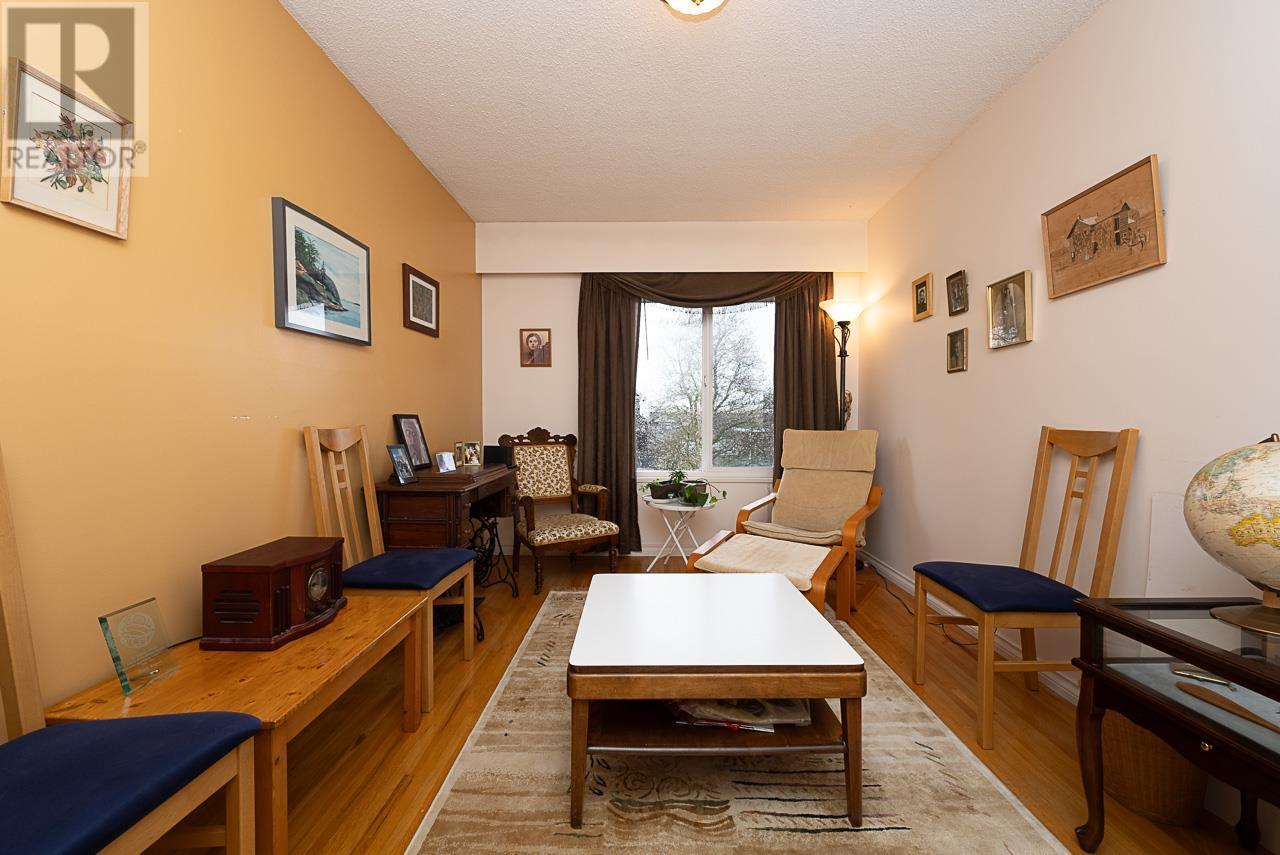 8441 11th Avenue, Burnaby, British Columbia  V3N 2P5 - Photo 17 - R2968431