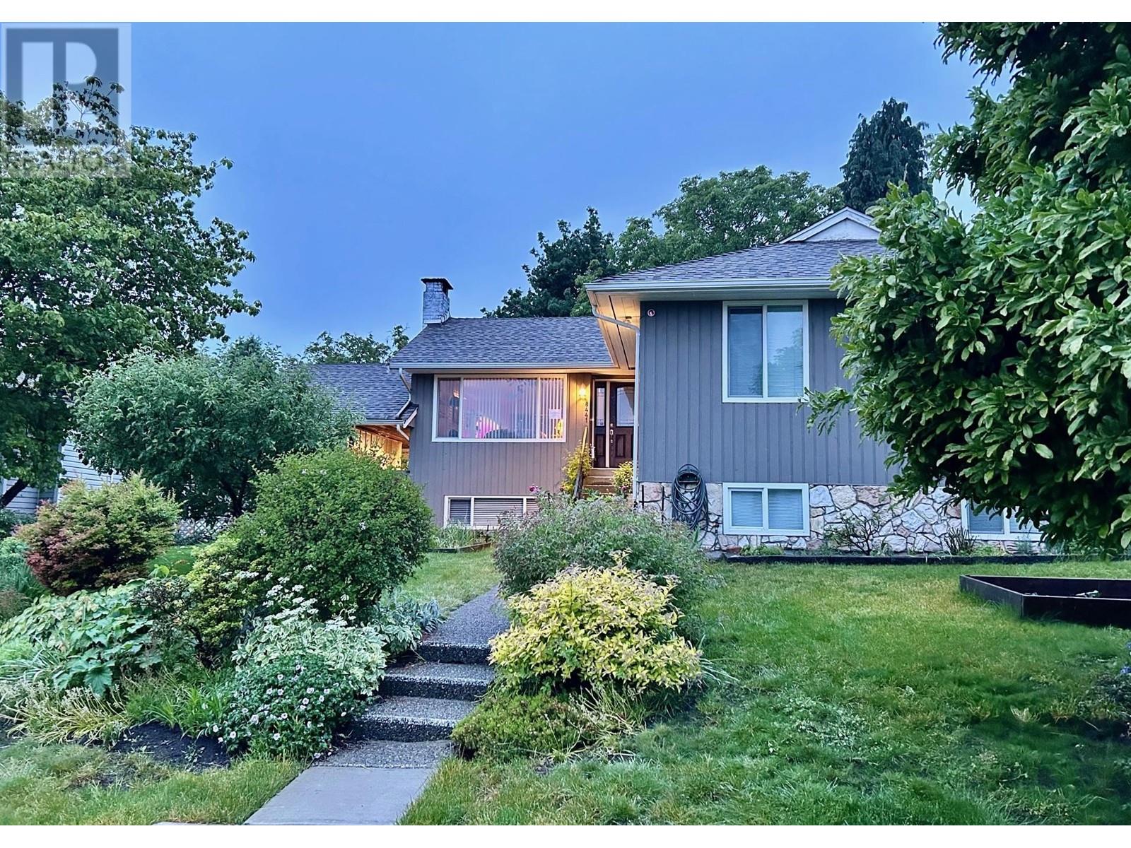 8441 11th Avenue, Burnaby, British Columbia  V3N 2P5 - Photo 1 - R2968431