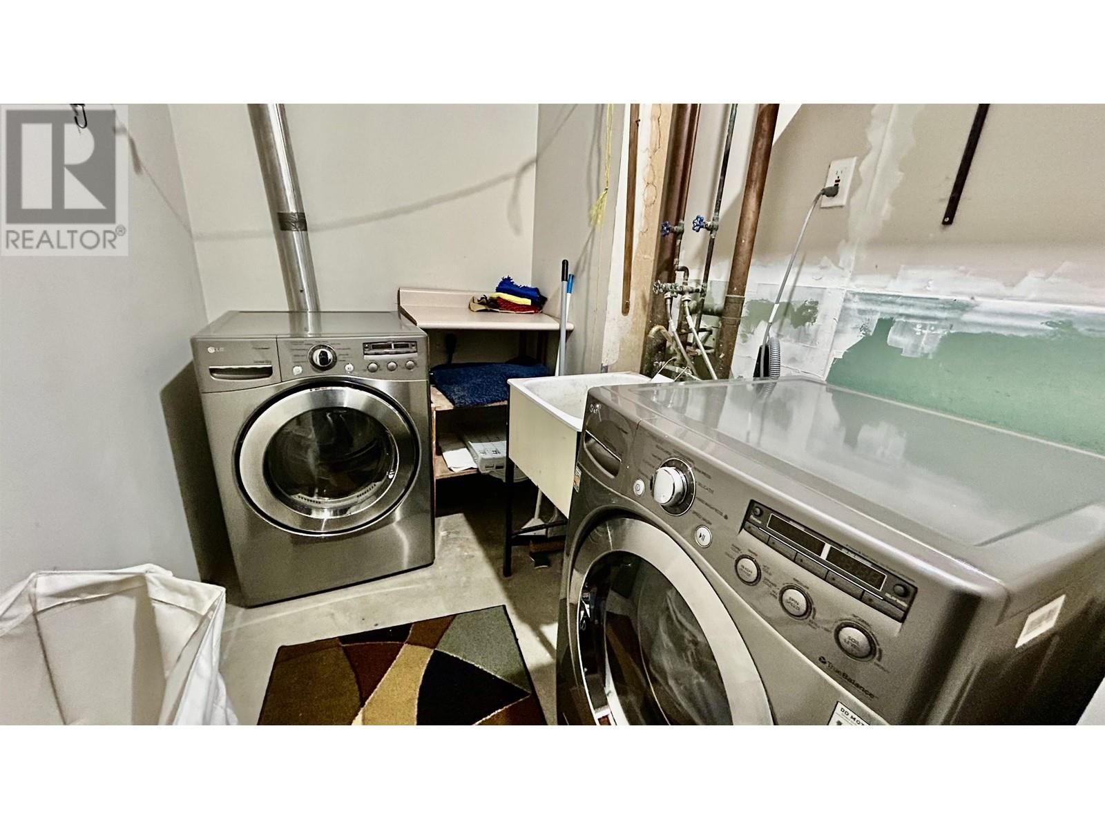 8441 11th Avenue, Burnaby, British Columbia  V3N 2P5 - Photo 27 - R2968431