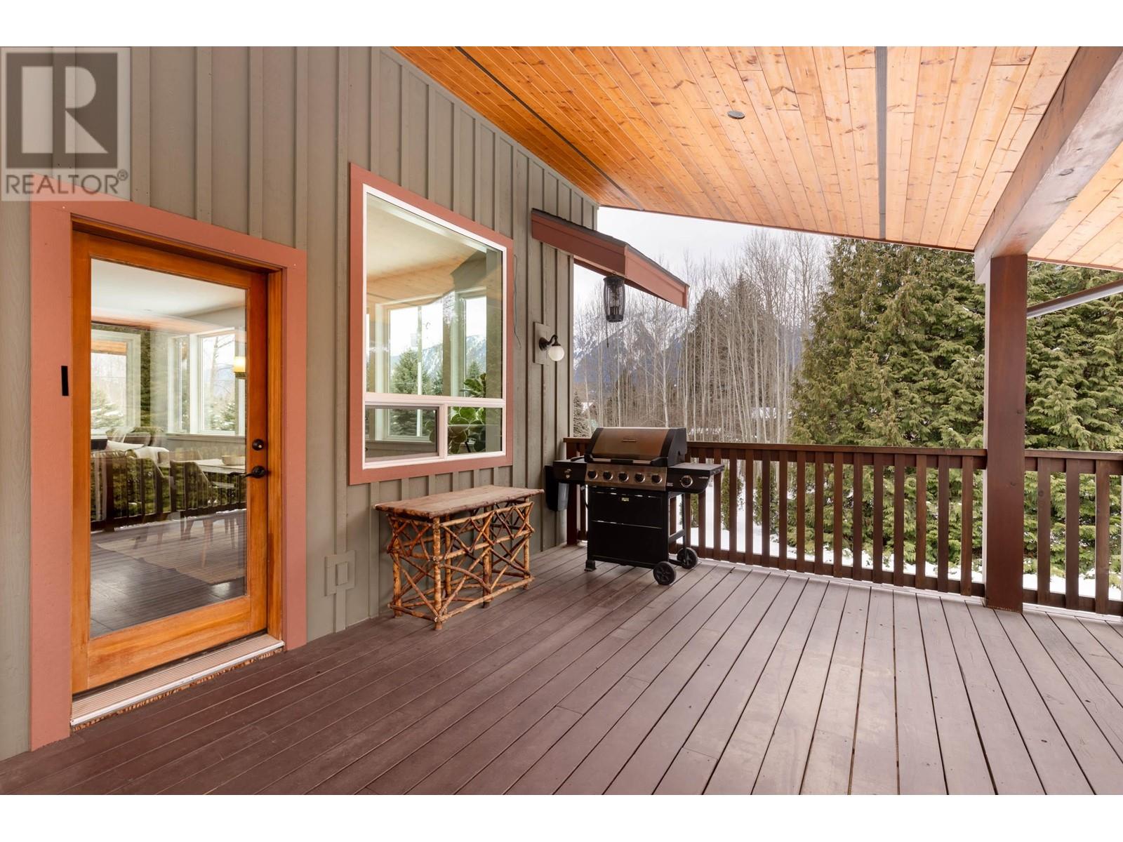 7621 Anderson Road, Pemberton, British Columbia  V0N 2L2 - Photo 15 - R2969174