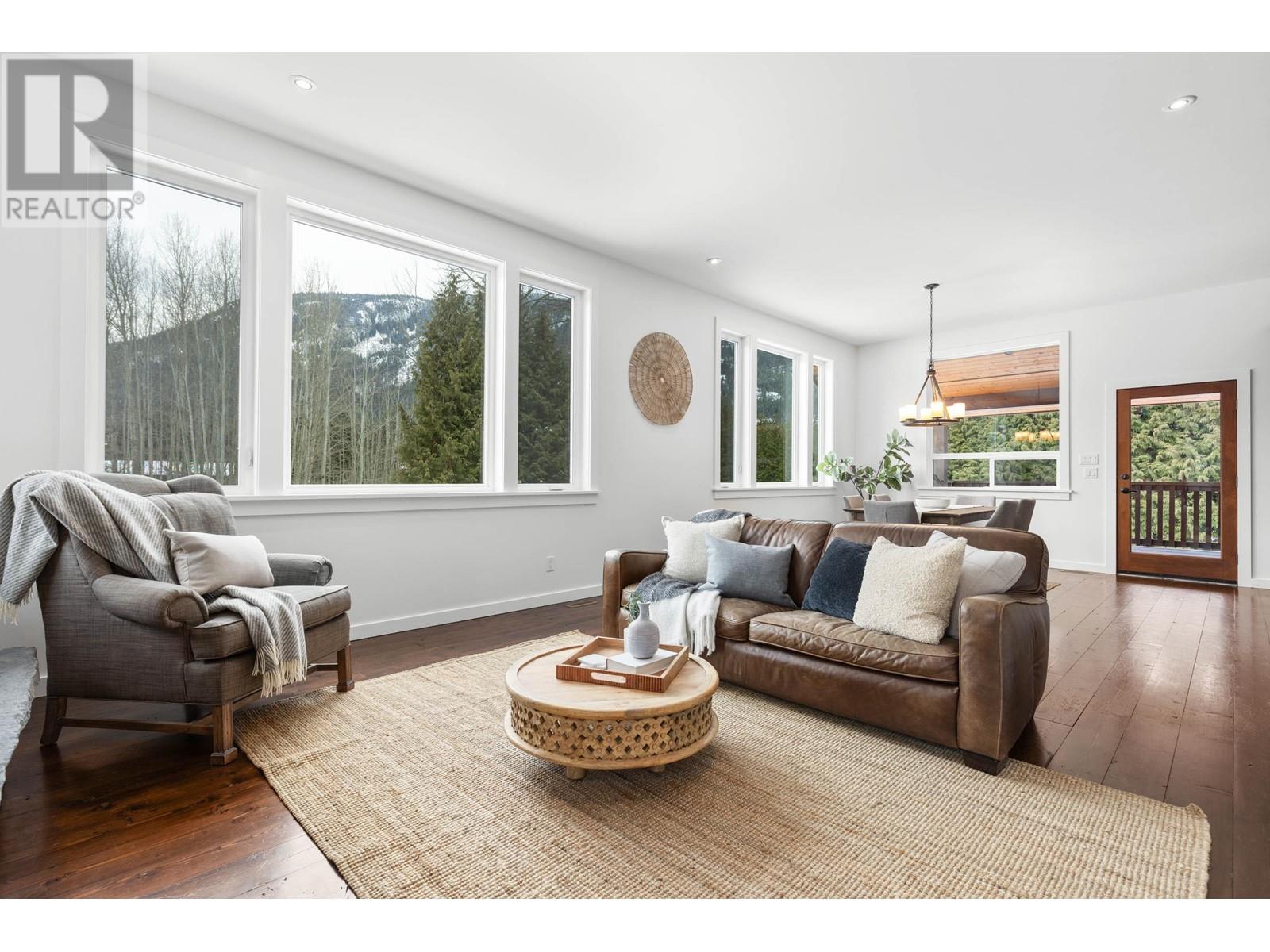 7621 Anderson Road, Pemberton, British Columbia  V0N 2L2 - Photo 6 - R2969174