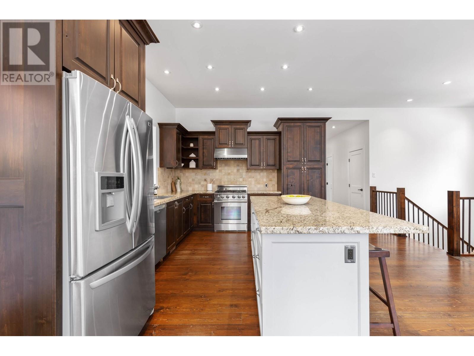 7621 Anderson Road, Pemberton, British Columbia  V0N 2L2 - Photo 8 - R2969174