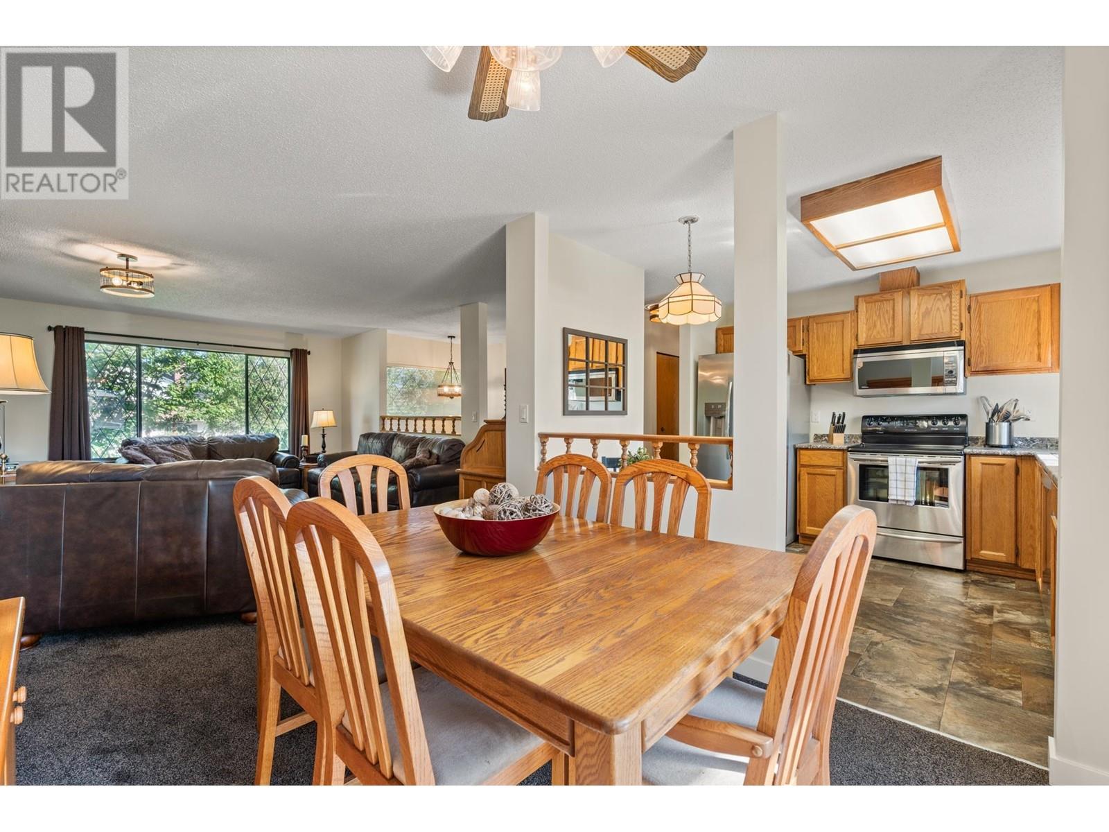 20340 Thorne Avenue, Maple Ridge, British Columbia  V2X 8T9 - Photo 7 - R2968848