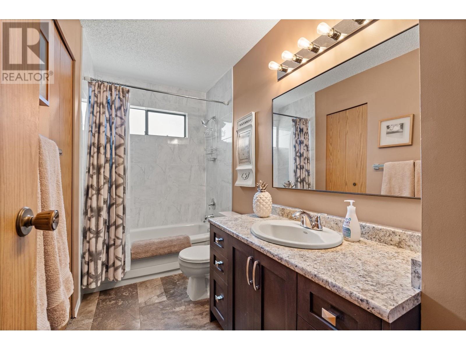 20340 Thorne Avenue, Maple Ridge, British Columbia  V2X 8T9 - Photo 15 - R2968848