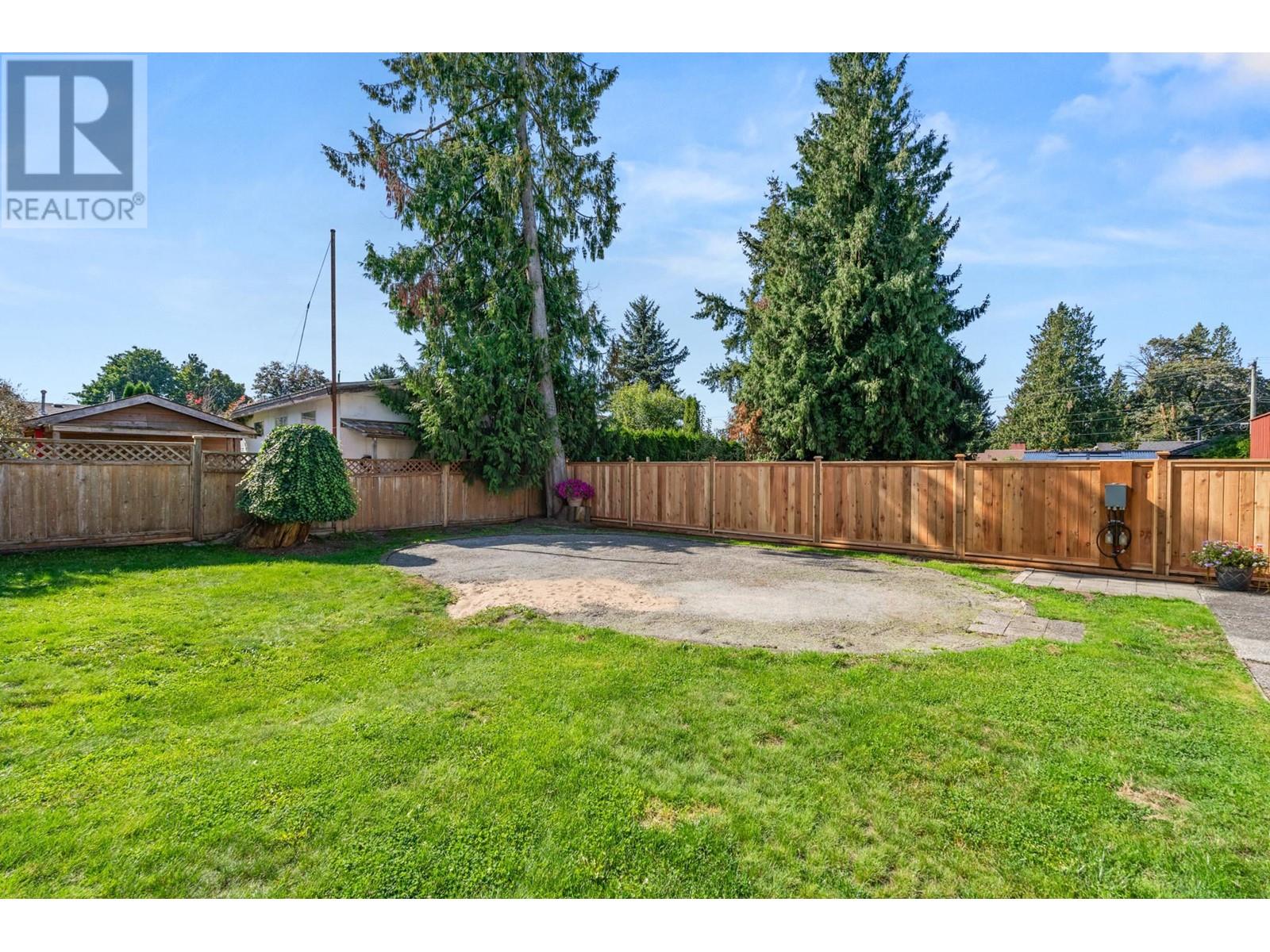 20340 Thorne Avenue, Maple Ridge, British Columbia  V2X 8T9 - Photo 29 - R2968848