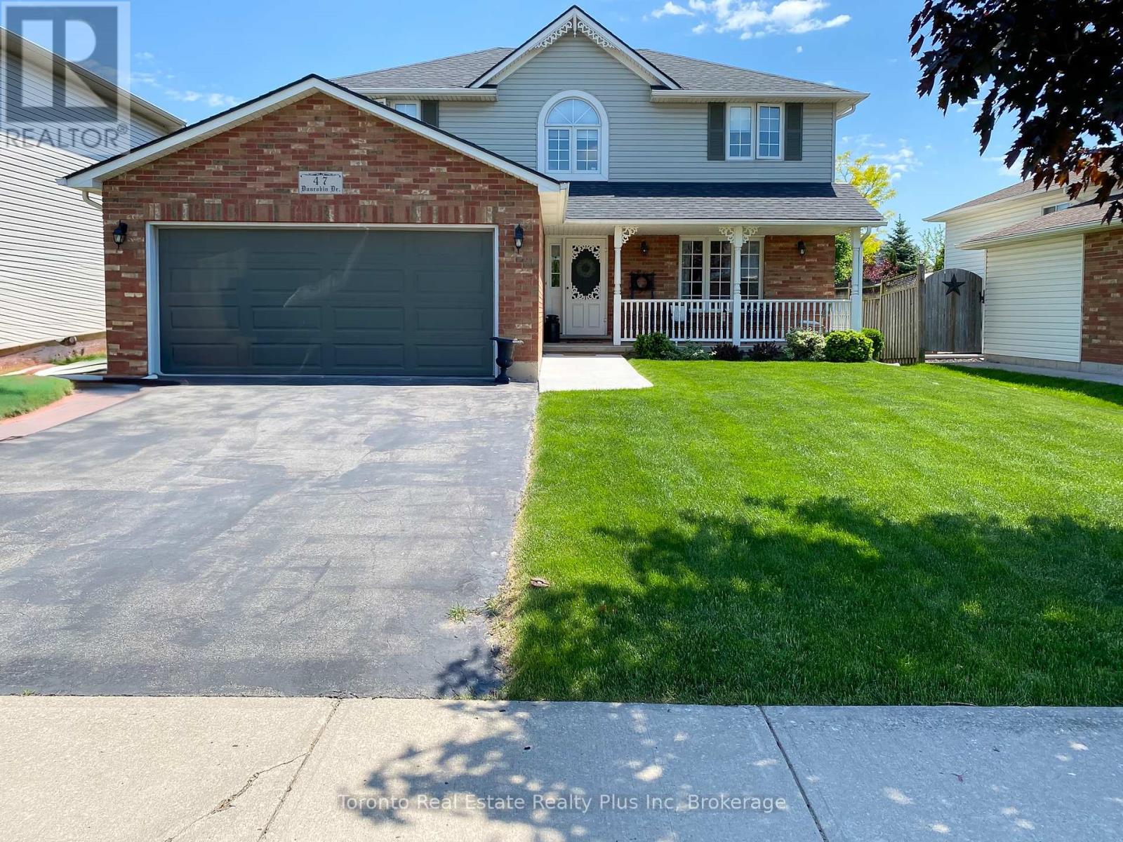 Property at 47 DUNROBIN DRIVE image 1