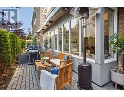 105 2060 CURLING ROAD, North Vancouver, British Columbia