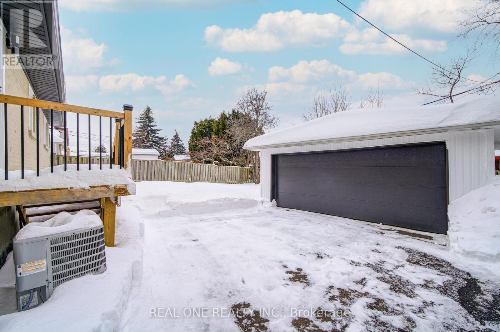 10 Hogan Drive, Toronto, Ontario  M1G 2H2 - Photo 38 - E11981731