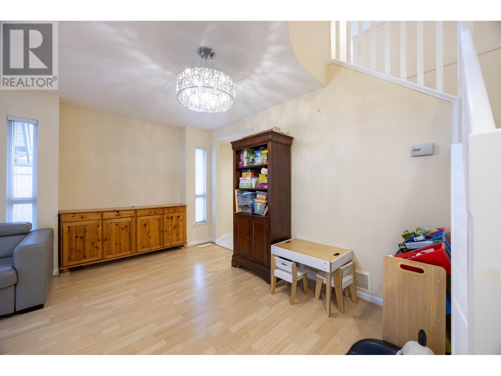 Listing Picture 19 of 28 : 9 8000 HEATHER STREET, Richmond / 烈治文 - 魯藝地產 Yvonne Lu Group - MLS Medallion Club Member
