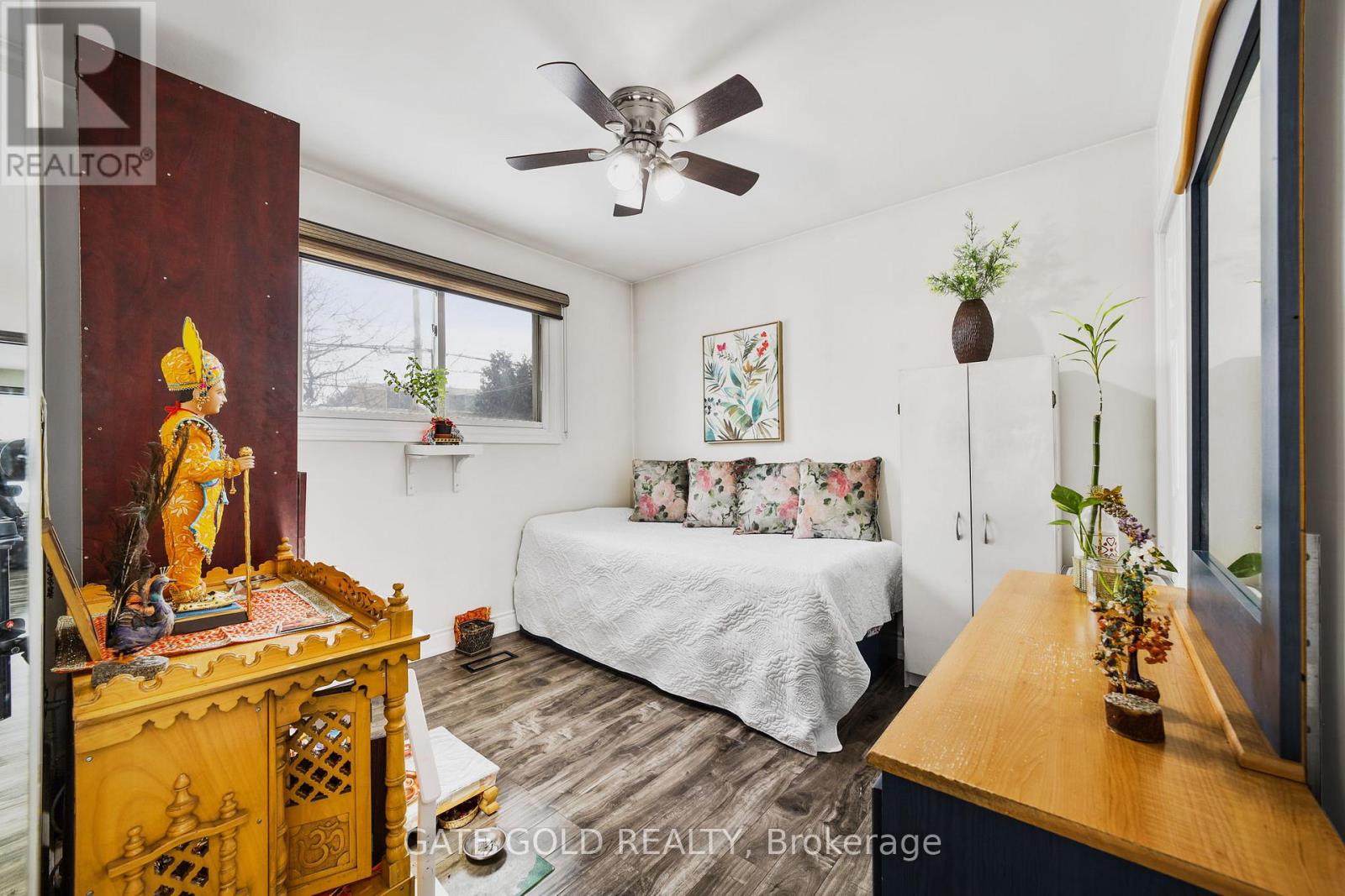40 Tealham Drive, Toronto, Ontario  M9V 3T6 - Photo 22 - W11981741