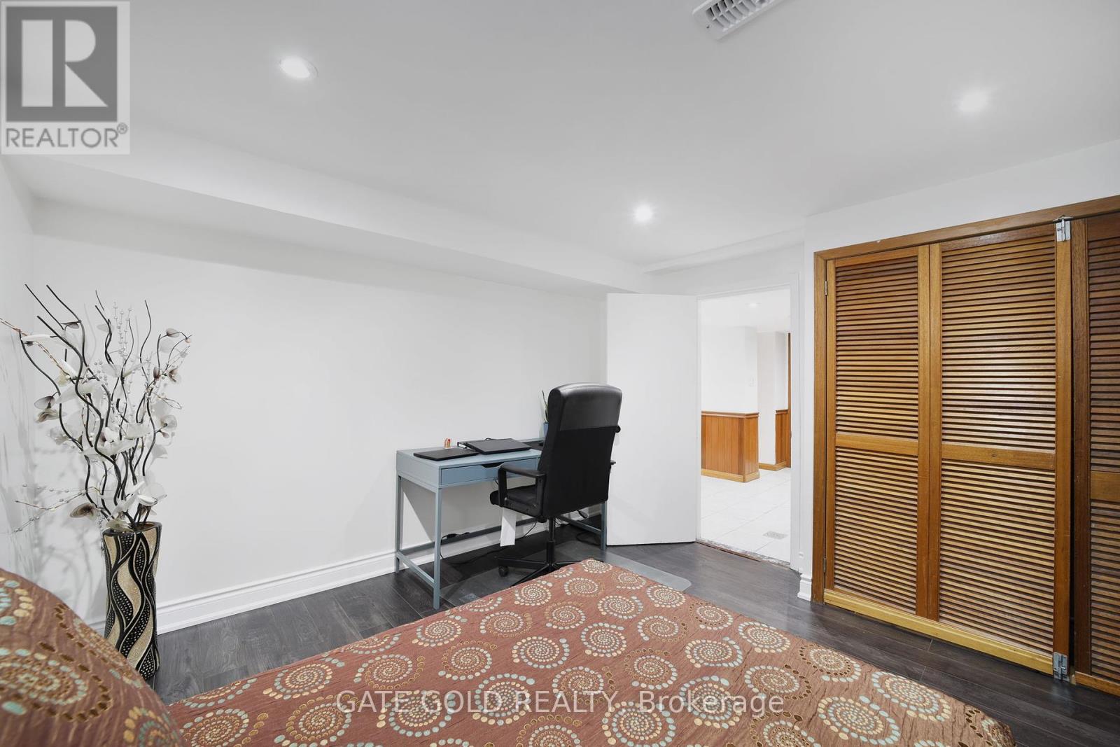 40 Tealham Drive, Toronto, Ontario  M9V 3T6 - Photo 26 - W11981741