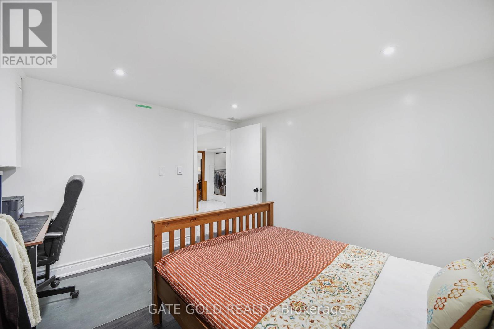 40 Tealham Drive, Toronto, Ontario  M9V 3T6 - Photo 28 - W11981741