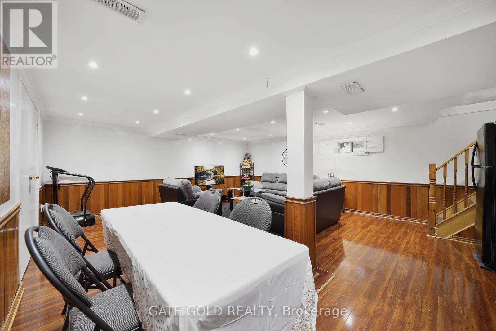 40 Tealham Drive, Toronto, Ontario  M9V 3T6 - Photo 36 - W11981741