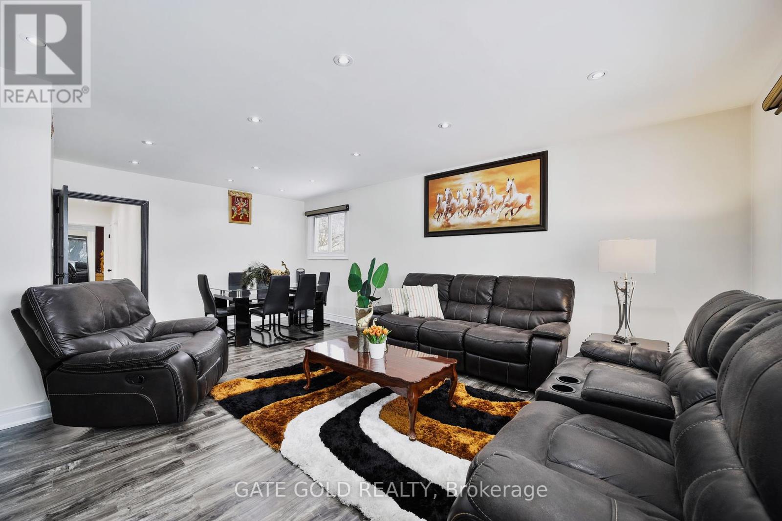 40 Tealham Drive, Toronto, Ontario  M9V 3T6 - Photo 7 - W11981741