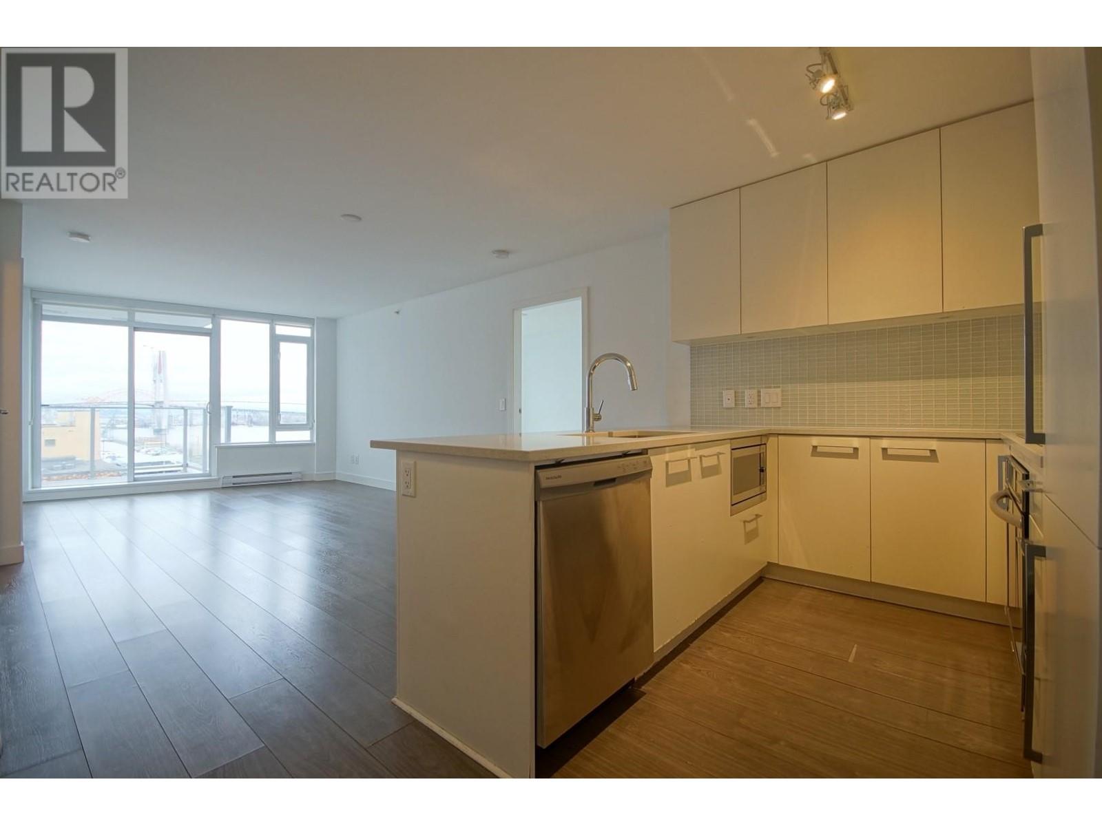 809 668 COLUMBIA STREET, new westminster, British Columbia