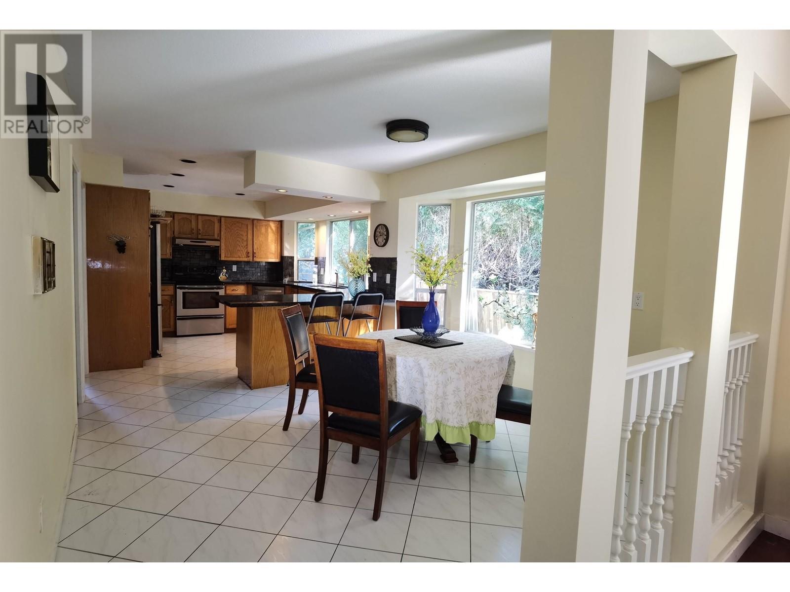 Listing Picture 5 of 25 : 10411 ATHABASCA DRIVE, Richmond / 烈治文 - 魯藝地產 Yvonne Lu Group - MLS Medallion Club Member