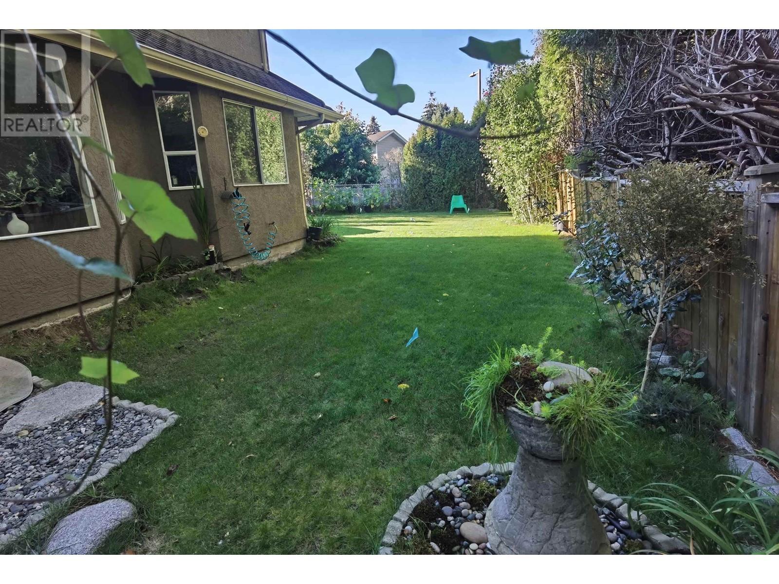 Listing Picture 17 of 25 : 10411 ATHABASCA DRIVE, Richmond / 烈治文 - 魯藝地產 Yvonne Lu Group - MLS Medallion Club Member