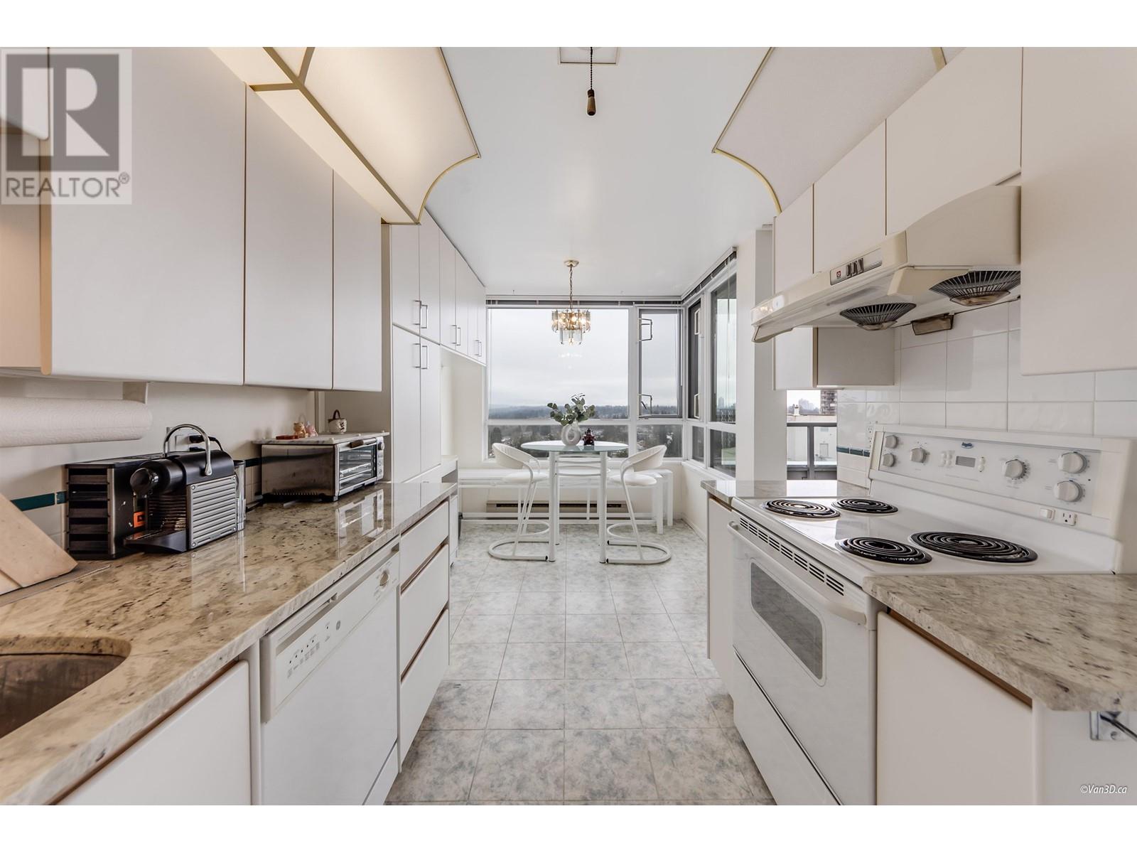 Listing Picture 16 of 27 : 1520 4825 HAZEL STREET, Burnaby / 本拿比 - 魯藝地產 Yvonne Lu Group - MLS Medallion Club Member