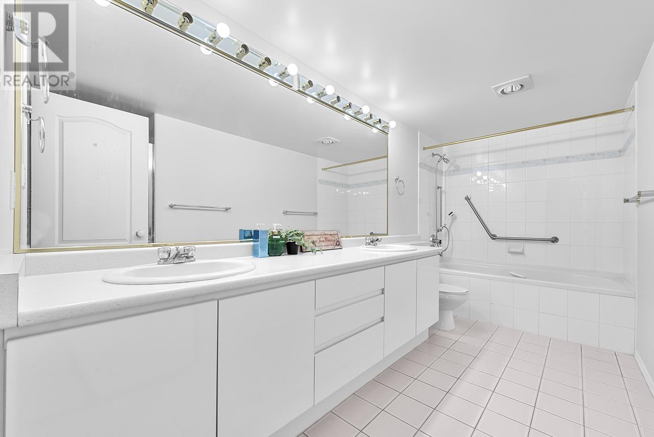 Listing Picture 21 of 27 : 201 5899 WILSON AVENUE, Burnaby / 本拿比 - 魯藝地產 Yvonne Lu Group - MLS Medallion Club Member