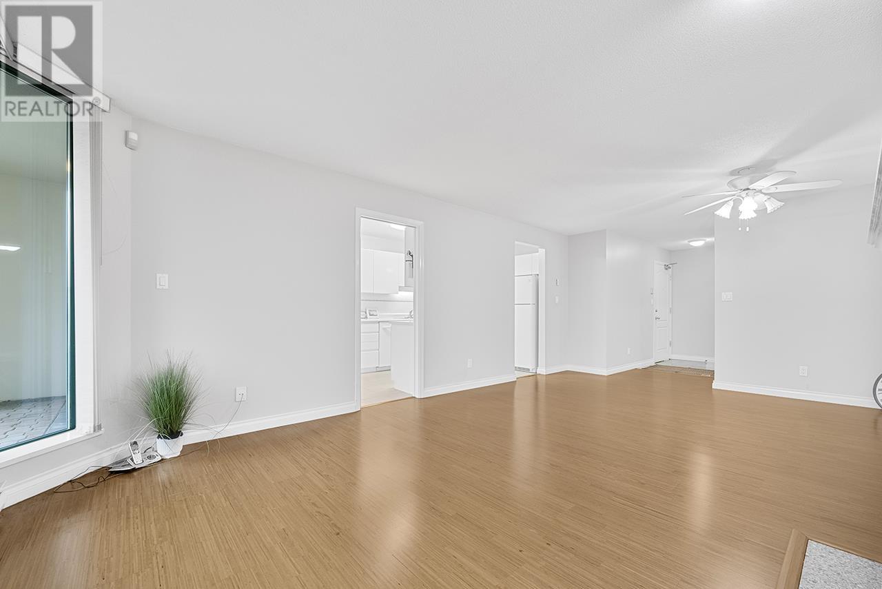 Listing Picture 7 of 27 : 201 5899 WILSON AVENUE, Burnaby / 本拿比 - 魯藝地產 Yvonne Lu Group - MLS Medallion Club Member