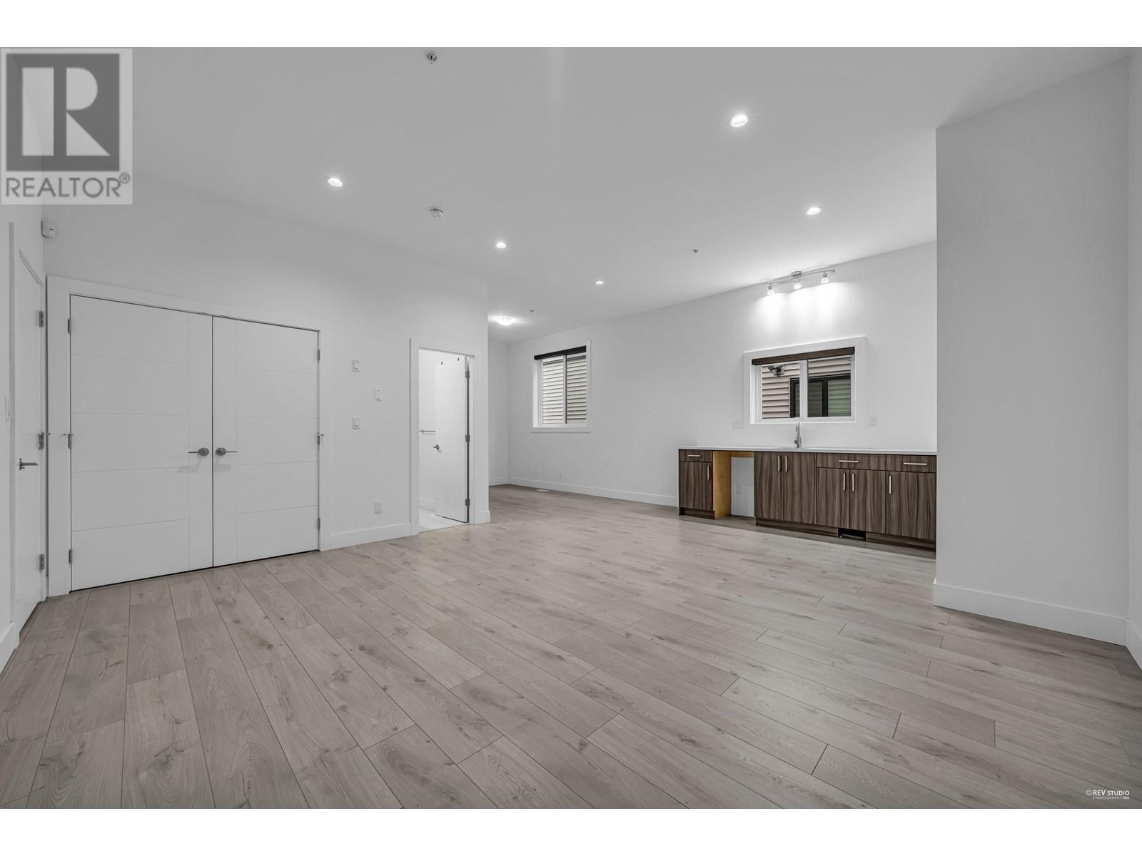 12400 201 Street, Maple Ridge, British Columbia  V2X 6A7 - Photo 15 - R2968161