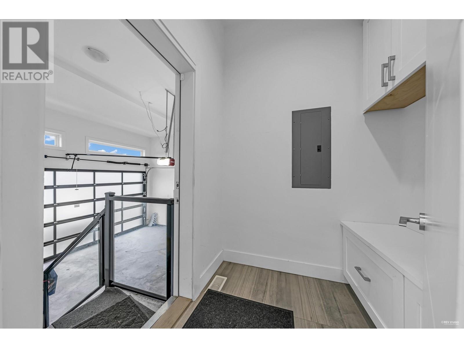 12400 201 Street, Maple Ridge, British Columbia  V2X 6A7 - Photo 30 - R2968161