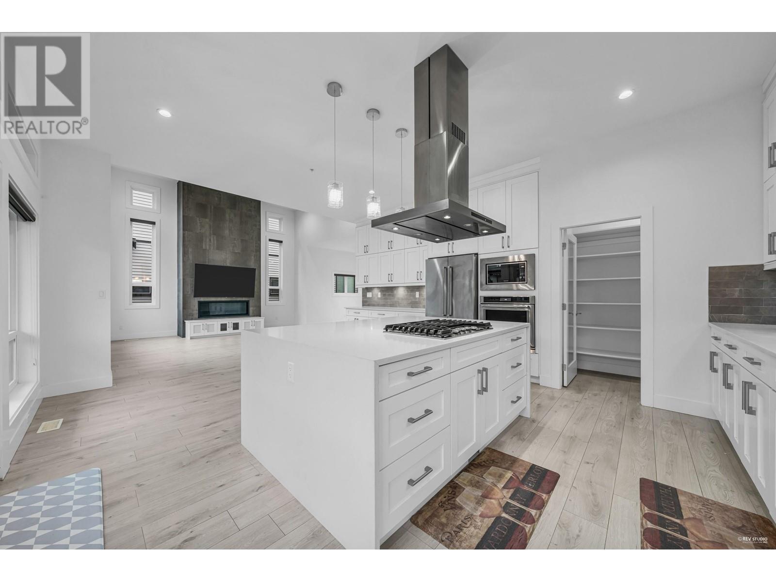 12400 201 Street, Maple Ridge, British Columbia  V2X 6A7 - Photo 8 - R2968161