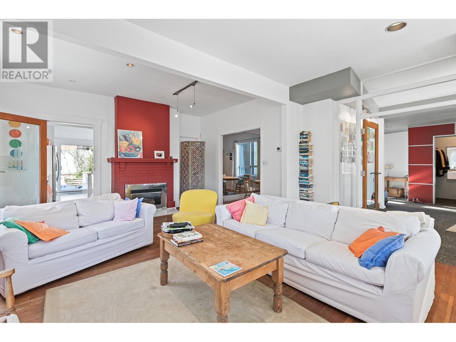 2433 Mathers Avenue, West Vancouver, British Columbia  V7V 2H9 - Photo 12 - R2966543