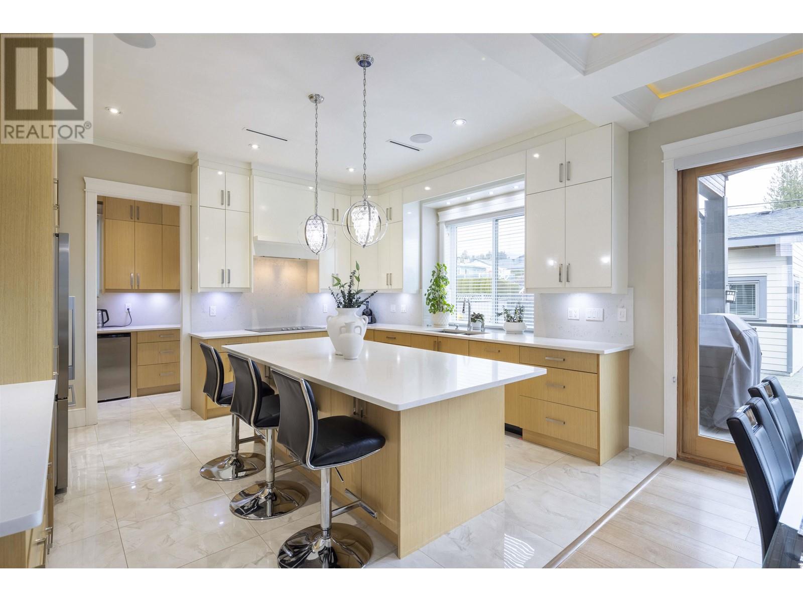2052 Paulus Crescent, Burnaby, British Columbia  V5A 2M1 - Photo 13 - R2968786