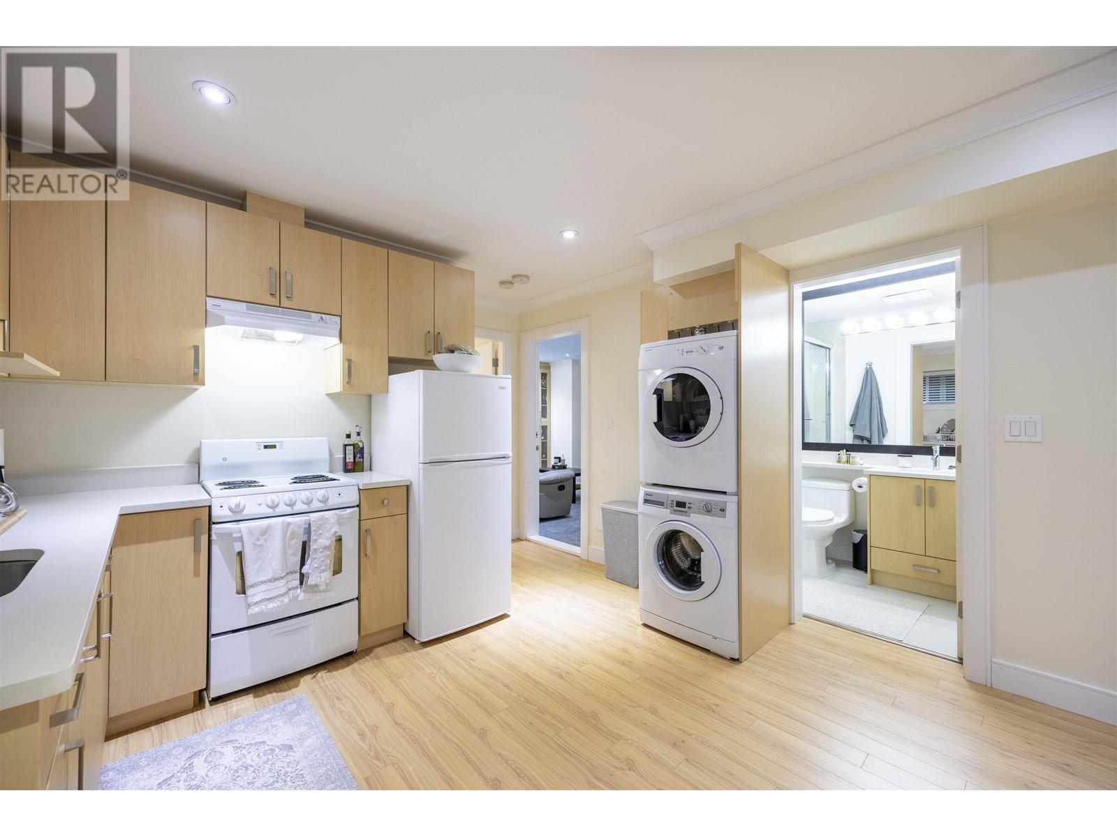 2052 Paulus Crescent, Burnaby, British Columbia  V5A 2M1 - Photo 29 - R2968786
