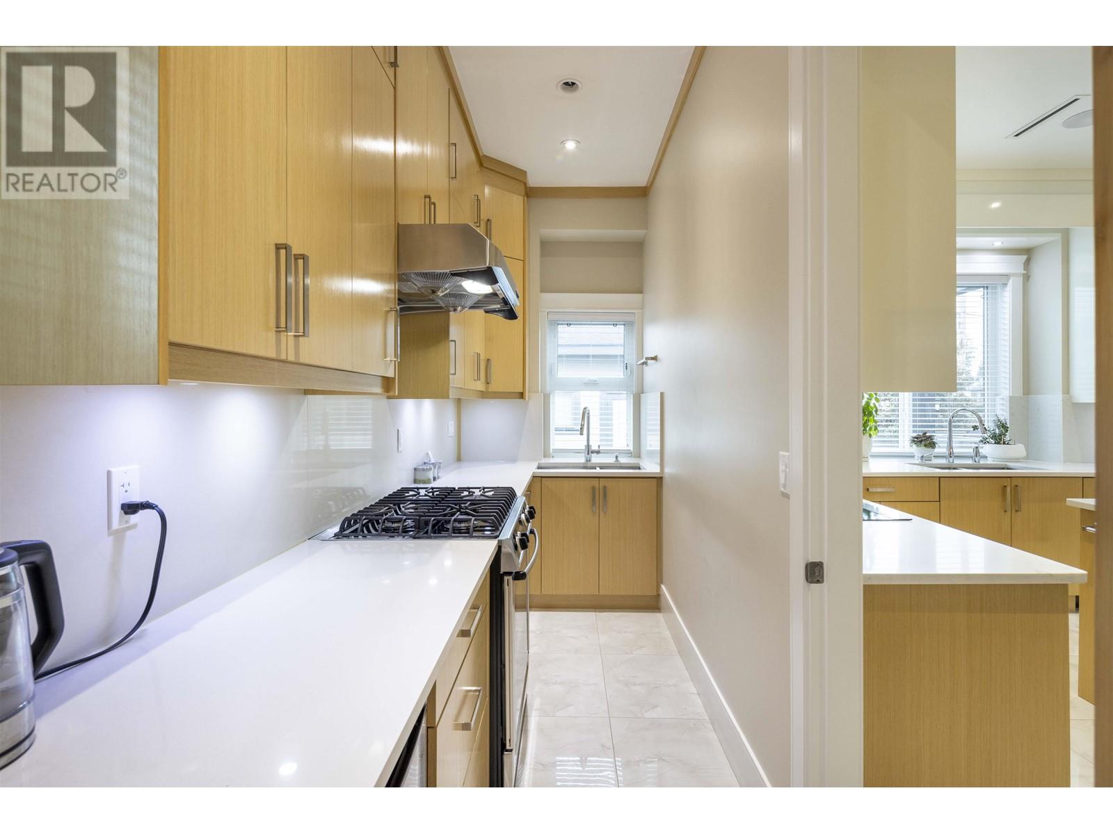 2052 Paulus Crescent, Burnaby, British Columbia  V5A 2M1 - Photo 16 - R2968786
