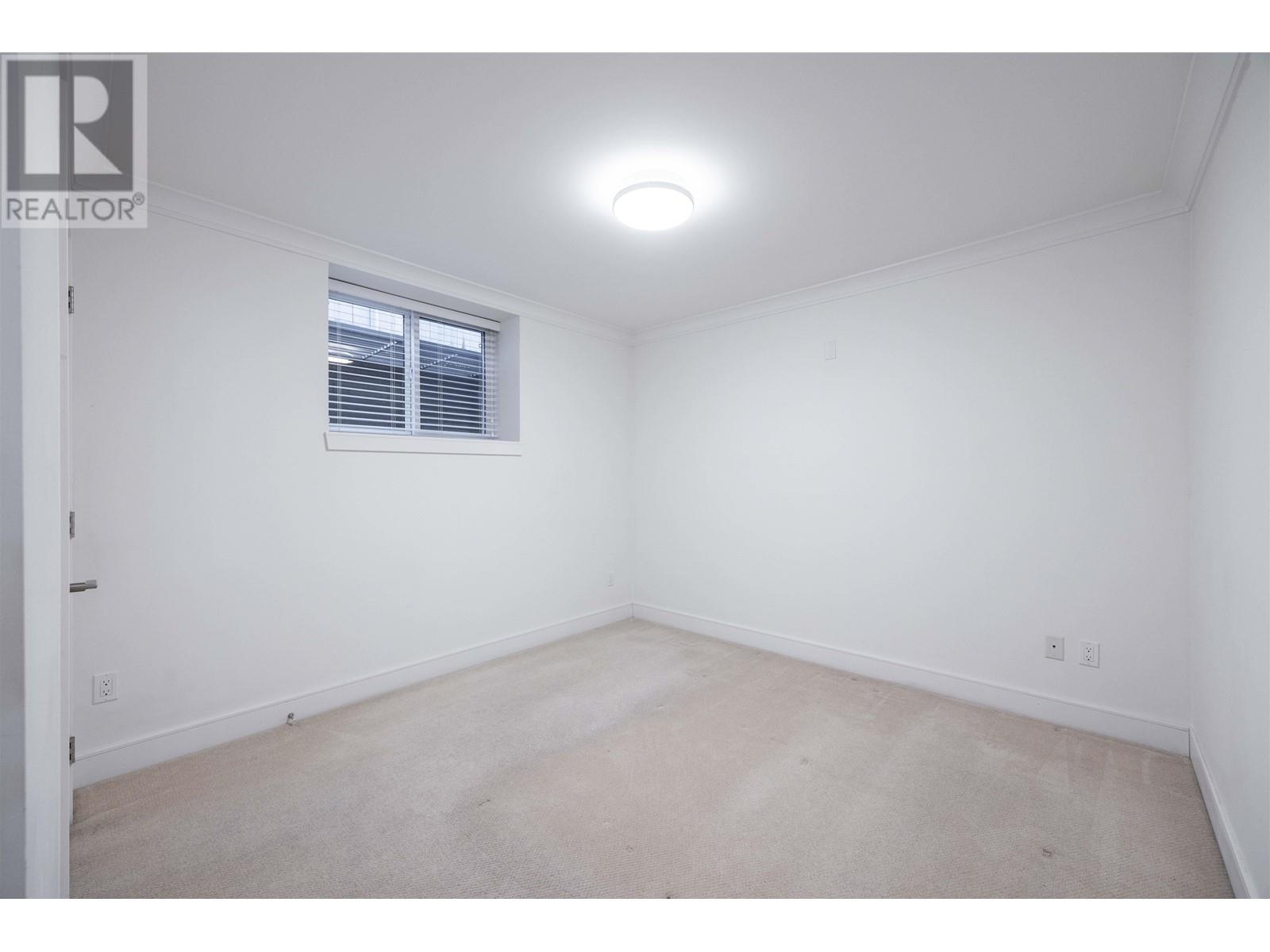 2052 Paulus Crescent, Burnaby, British Columbia  V5A 2M1 - Photo 33 - R2968786