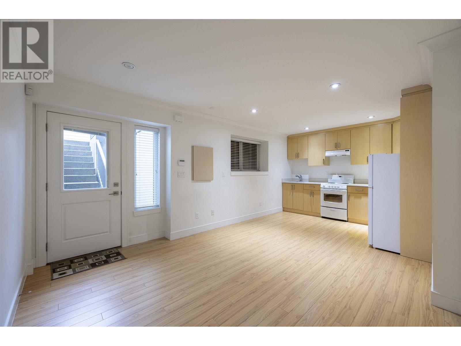 2052 Paulus Crescent, Burnaby, British Columbia  V5A 2M1 - Photo 35 - R2968786