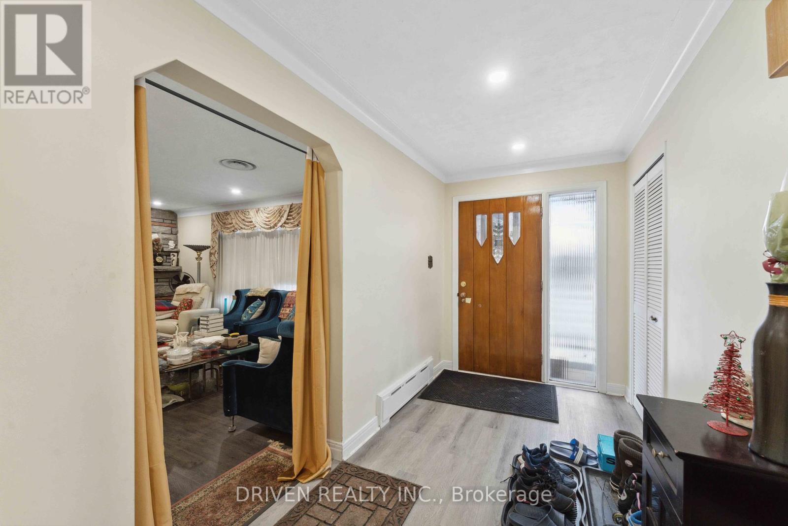 Property at 1266 WALKLEY ROAD image 4