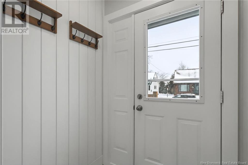 Property at 42 Leslie Street image 3