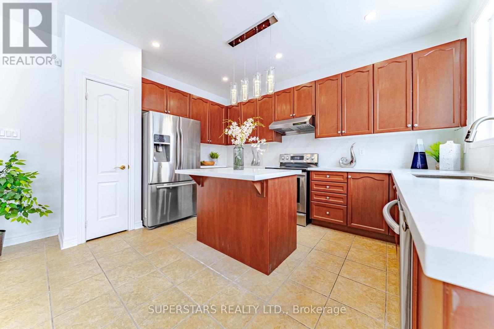 43 Stoney Creek Drive, Markham, Ontario  L6E 0K3 - Photo 15 - N11981893