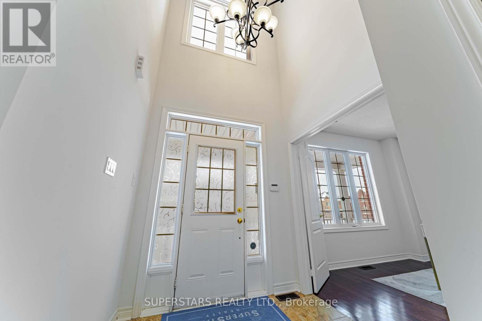 43 Stoney Creek Drive, Markham, Ontario  L6E 0K3 - Photo 4 - N11981893