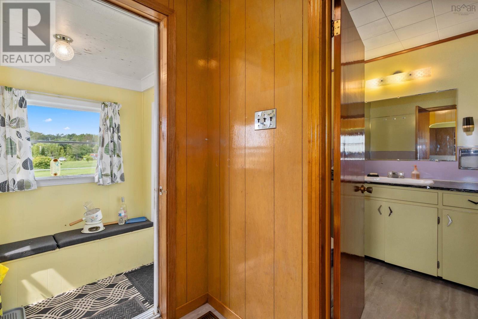 5260 Highway 332, Middle Lahave, Nova Scotia  B4V 3L9 - Photo 12 - 202503305