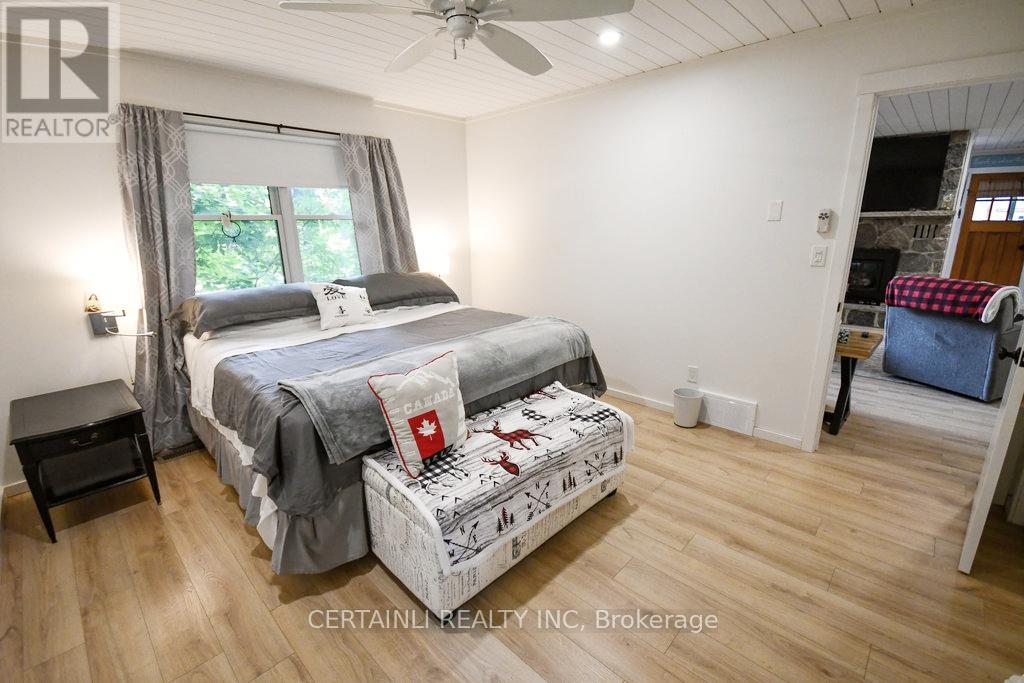 223 Ontario Street S, Lambton Shores (Grand Bend), Ontario  N0M 1T0 - Photo 12 - X11981951