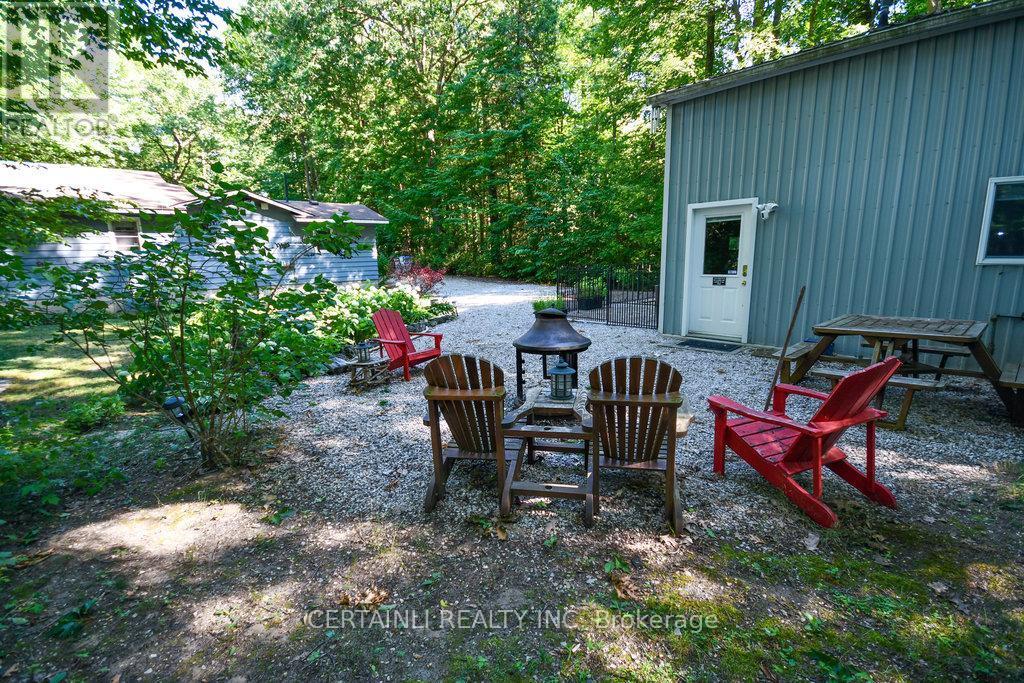 223 Ontario Street S, Lambton Shores (Grand Bend), Ontario  N0M 1T0 - Photo 27 - X11981951