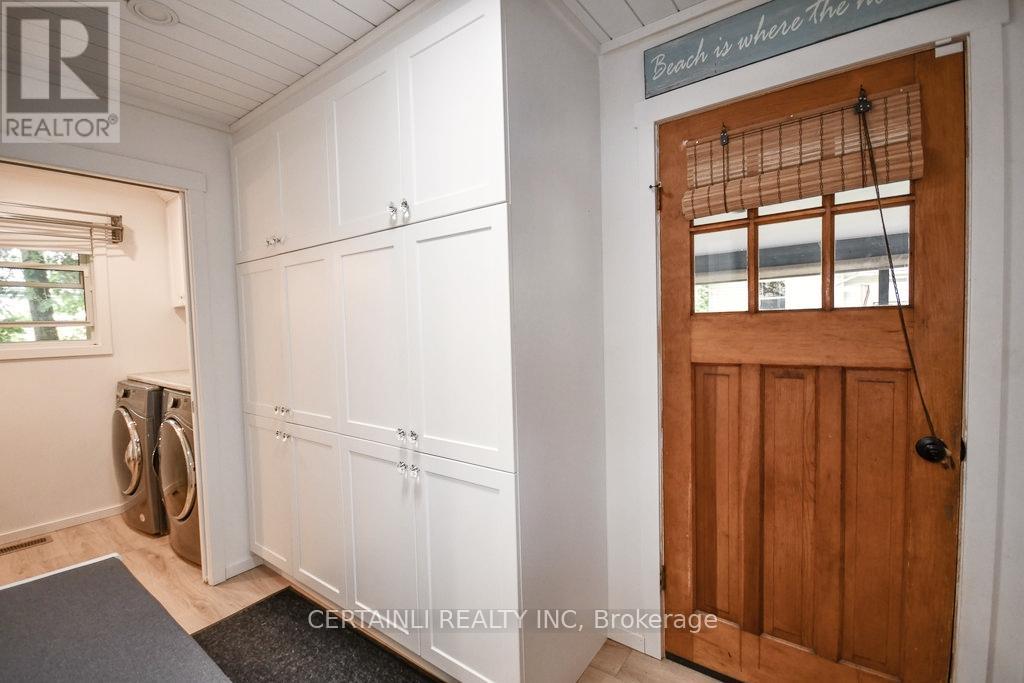 223 Ontario Street S, Lambton Shores (Grand Bend), Ontario  N0M 1T0 - Photo 8 - X11981951