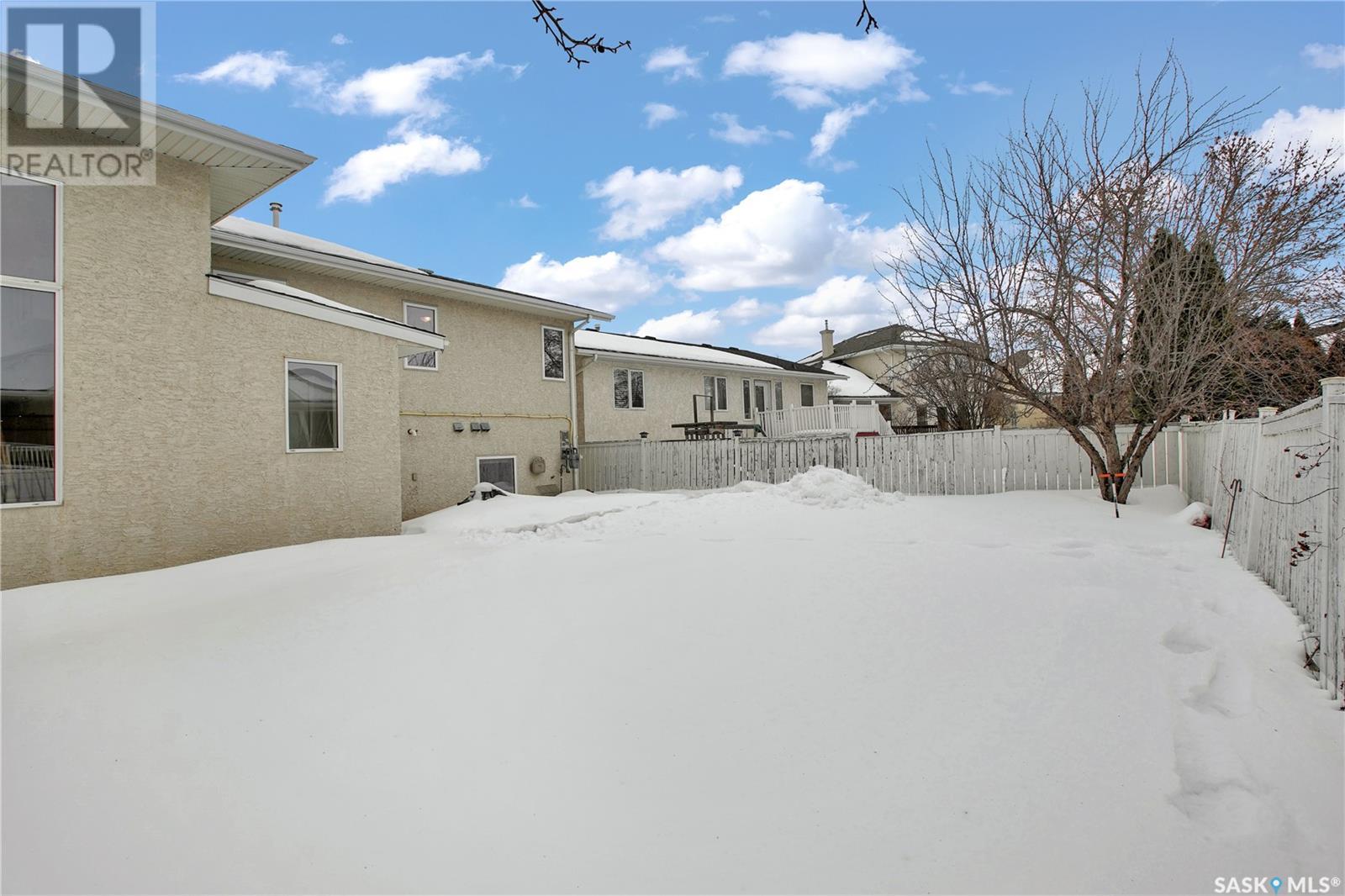 223 Brookmore Lane, Saskatoon, Saskatchewan  S7V 1C1 - Photo 4 - SK995806