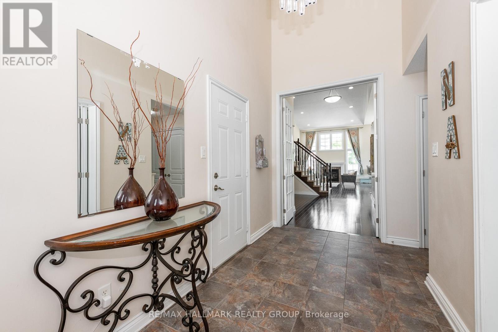 Property at 729 KILBIRNIE DRIVE image 5