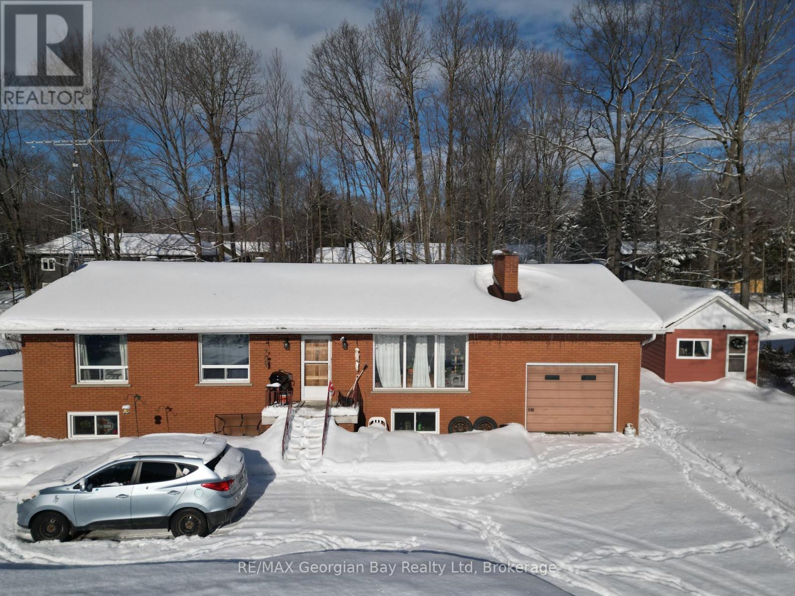 Property at 22 OAKWOOD AVENUE image 1