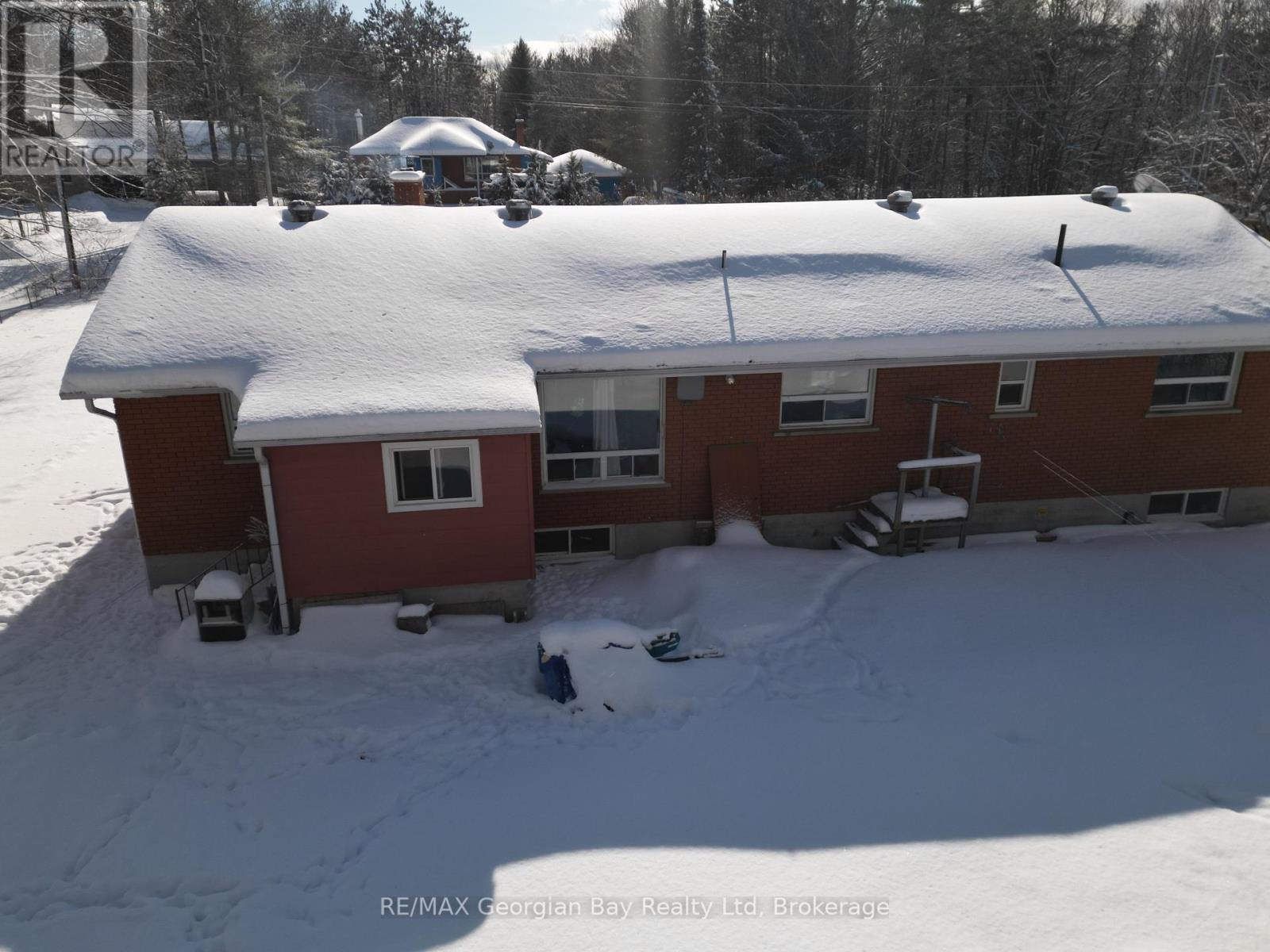Property at 22 OAKWOOD AVENUE image 3