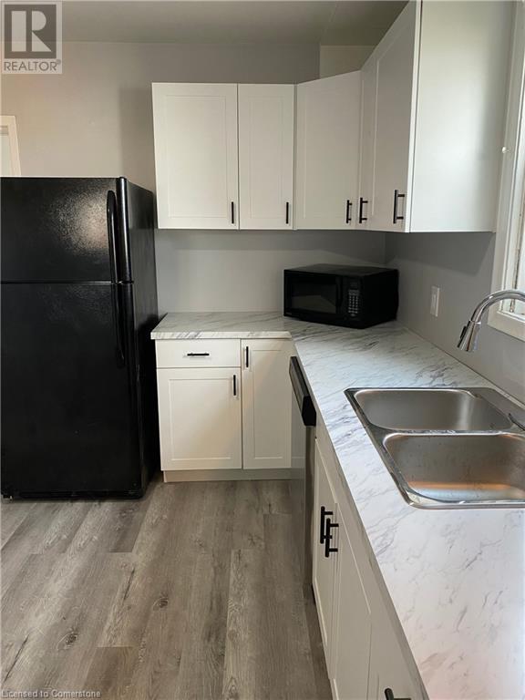 42 Niagara Street, St. Catharines, Ontario  L2R 4K9 - Photo 20 - 40700368