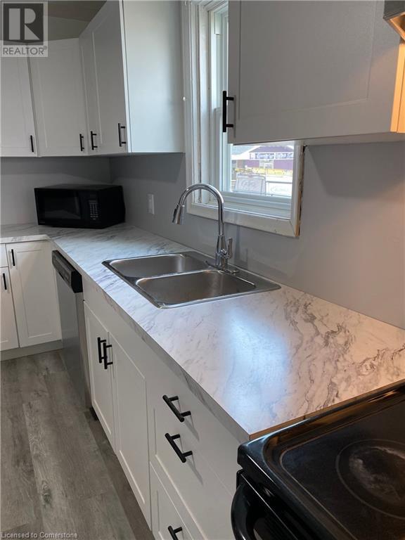 42 Niagara Street, St. Catharines, Ontario  L2R 4K9 - Photo 23 - 40700368