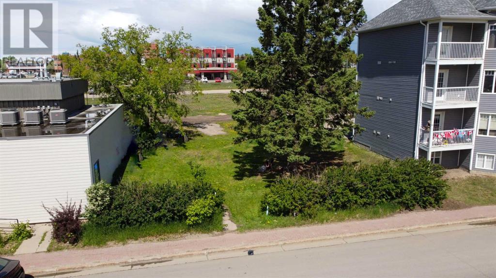 9716 100 Avenue, Grande Prairie, Alberta  T8V 0T4 - Photo 3 - A2195906