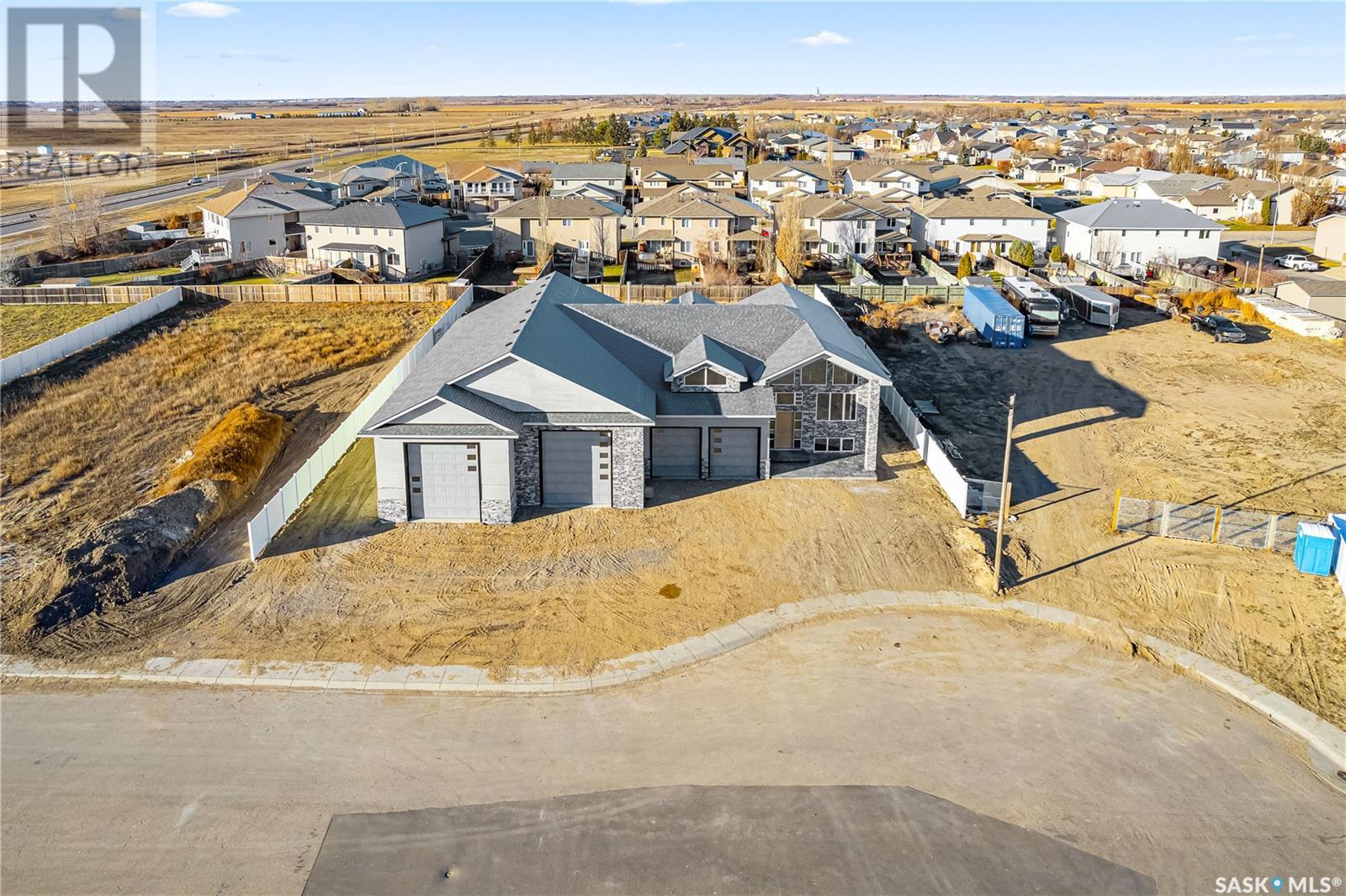 9 Loewen Court, Warman, Saskatchewan  S0K 1A0 - Photo 12 - SK996327