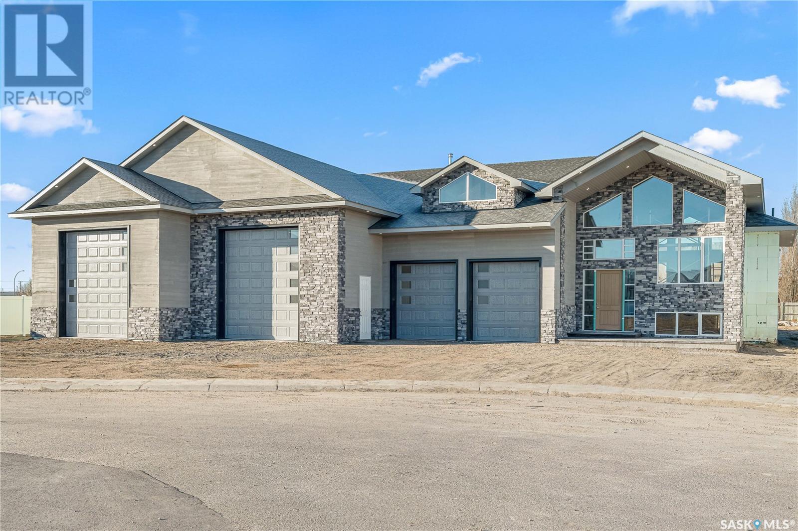 9 Loewen Court, Warman, Saskatchewan  S0K 1A0 - Photo 6 - SK996327